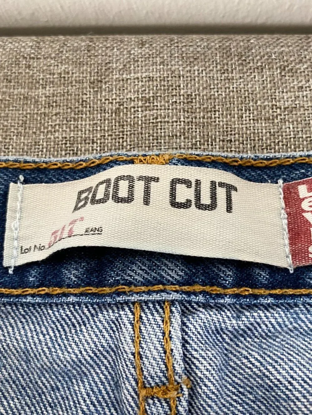 Vintage Levi's 517 Bootcut Denim Jeans Men's 36 x 32 Mid Rise Blue Distressed - Picture 5 of 15